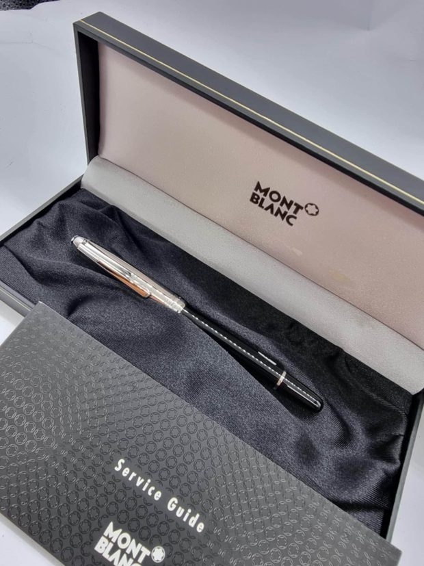 Montblanc 144 Solitaire Doue Steel Cap Fountain Pen - 18k Medium Nib - Image 3
